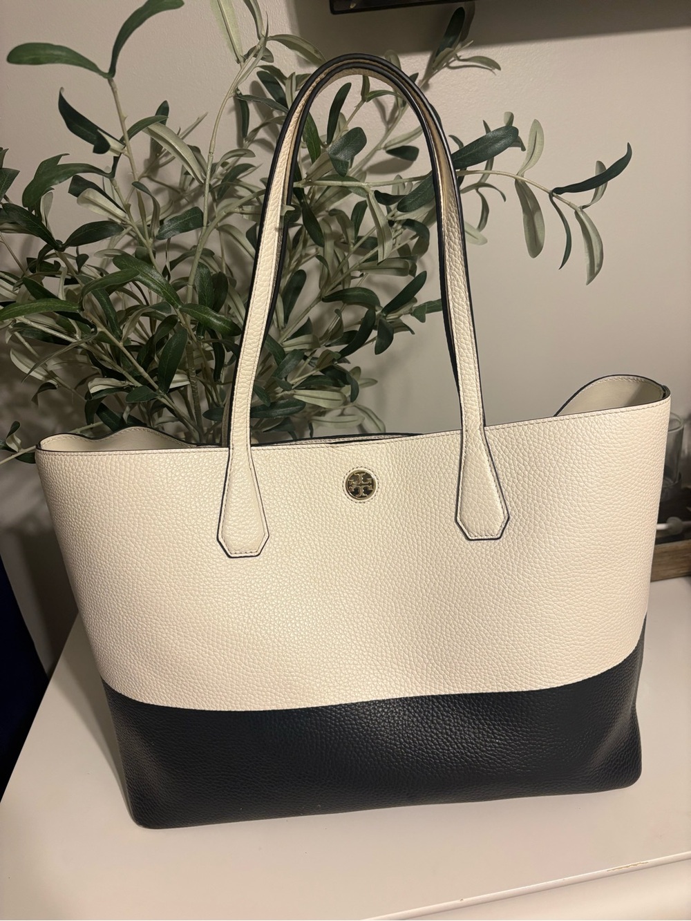 Tory Burch Cream and Black Colorblock Pebbled Leather Tote
